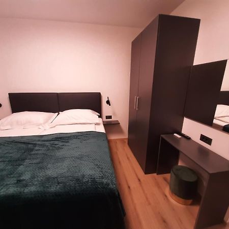 Apartman Mate Lopar Εξωτερικό φωτογραφία